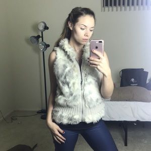 Jessica Simpson Fur Vest!!